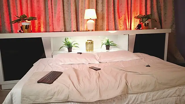 Alittlepieceofheaven online show from 07.22.26