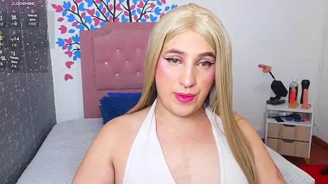 roxxy pink  online show from 06.19.26