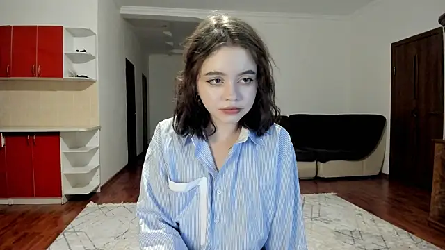 Snapshot of miko_honey chatting on 06.23.26 miko honey online show from 06.23.26