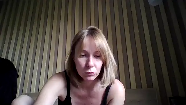 Snapshot of Deloriada chatting on 08.06.26 Deloriada online show from 08.06.26
