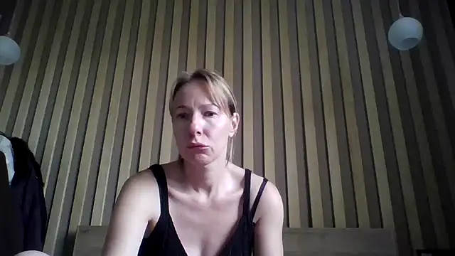 Snapshot of Deloriada chatting on 08.09.26 Deloriada online show from 08.09.26