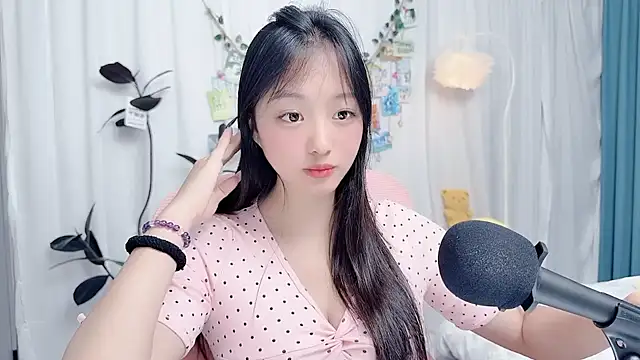 Winnie666999 online show from 08.06.26