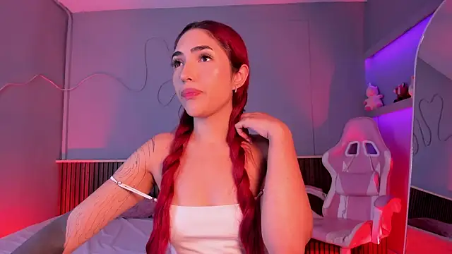 Snapshot of AriiCherry chatting on 07.29.26 AriiCherry online show from 07.29.26