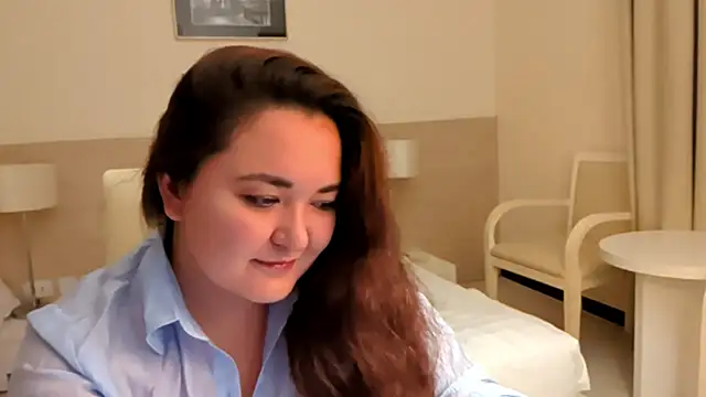 Snapshot of zephyreIIa chatting on 06.22.26 zephyreIIa online show from 06.22.26
