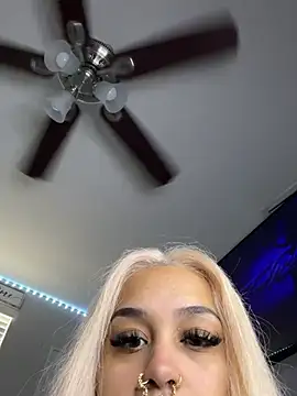 Snapshot of sweet_cataleya12 chatting on 06.24.26 sweet cataleya12 online show from 06.24.26