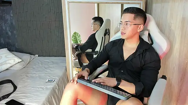 Matias strong1 online show from 07.30.26