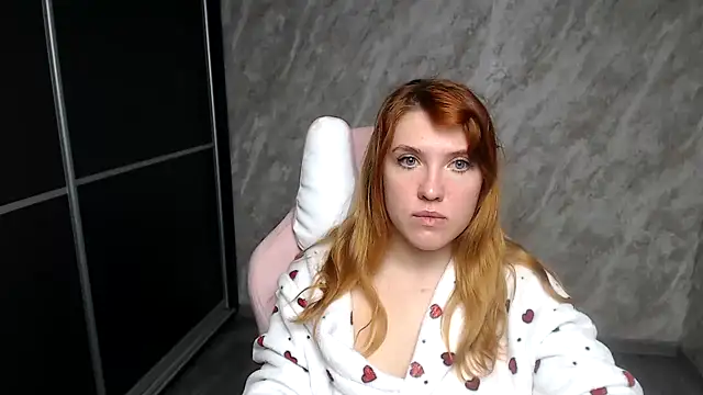 Reginasmilee online show from 01.16.26