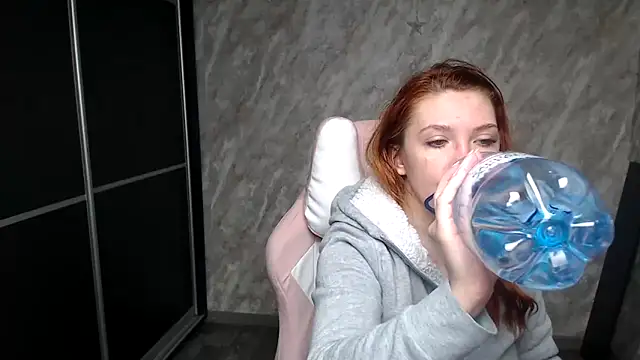 Reginasmilee online show from 02.08.26