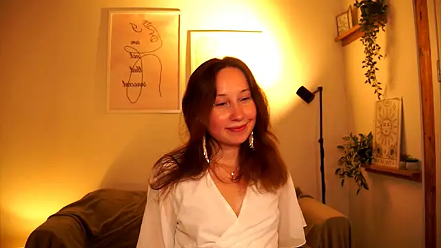 Enchantyy online show from 08.07.26