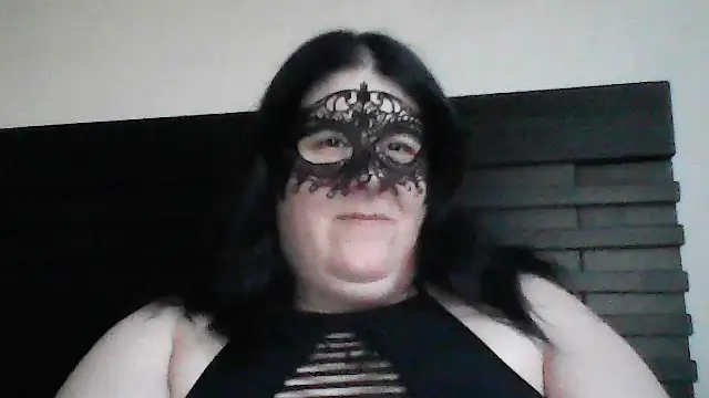RavenRunee online show from 07.03.26