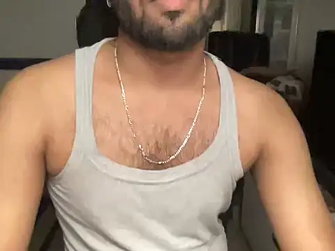 Snapshot of desihairydaddy chatting on 07.30.26 desihairydaddy online show from 07.30.26