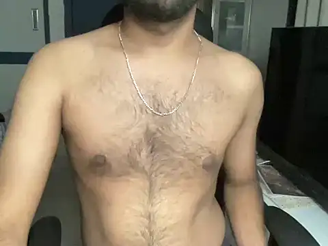 Snapshot of desihairydaddy chatting on 08.01.26 desihairydaddy online show from 08.01.26