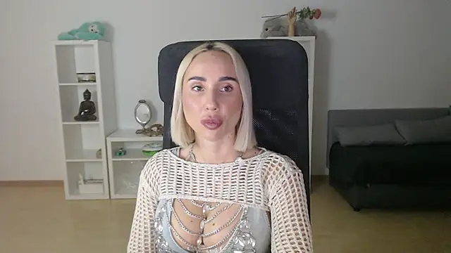 Snapshot of Blondie_VIP chatting on 07.02.26 Blondie VIP online show from 07.02.26