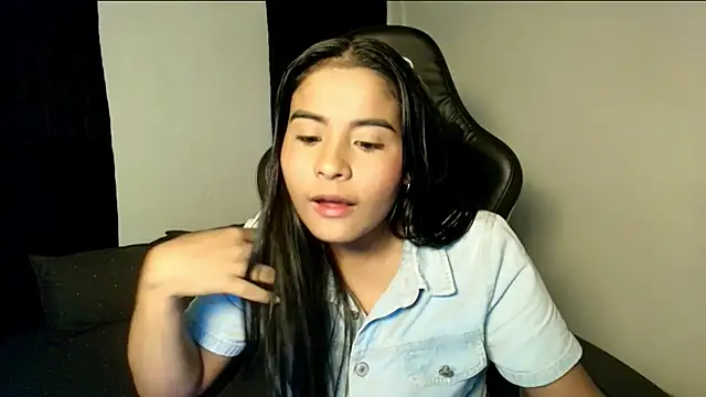 Kiara Naomi online show from 07.07.26