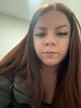 Snapshot of victoria_2122 chatting on 07.11.26 victoria 2122 online show from 07.11.26