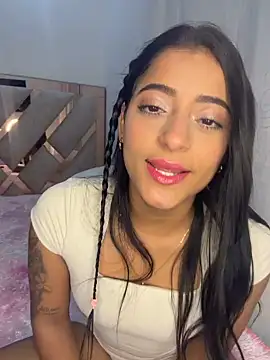 Snapshot of Sara_sofiia_ chatting on 07.05.26 Sara sofiia online show from 07.05.26