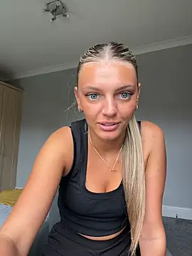 IndiaHughesUkx online show from 07.22.26