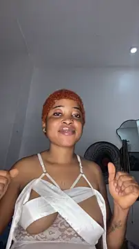 Snapshot of dollyxpussy chatting on 07.07.26 dollyxpussy online show from 07.07.26