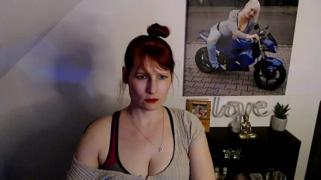 GileraBabe online show from 07.09.26
