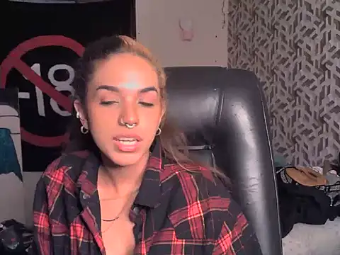 JadeSolari online show from 07.07.26