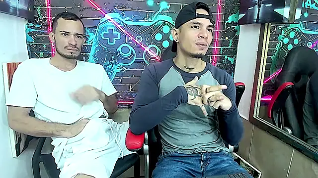 Snapshot of Brandon_Bless chatting on 07.09.26 Brandon Bless online show from 07.09.26