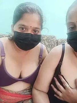 Snapshot of Sexy-Bhabhi-10 chatting on 07.13.26 Sexy-Bhabhi-10 online show from 07.13.26