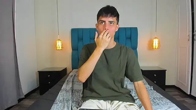 Snapshot of Thiago_Firee chatting on 07.15.26 Thiago Firee online show from 07.15.26