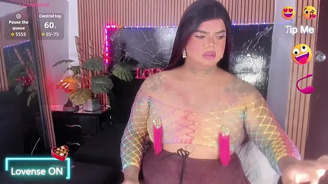 Snapshot of isabelleandbrand chatting on 10.25.25 isabelleandbrand online show from 10.25.25