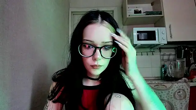Snapshot of Honey_Mollyy chatting on 07.14.26 Honey Mollyy online show from 07.14.26