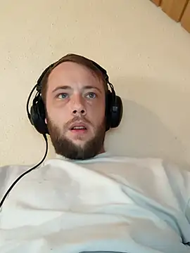 llChrisll95 online show from 07.16.26