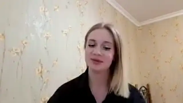 Snapshot of renna_rine chatting on 07.14.26 renna rine online show from 07.14.26