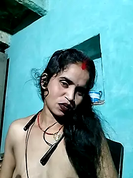 Snapshot of Simran_Love143 chatting on 07.21.26 Simran Love143 online show from 07.21.26