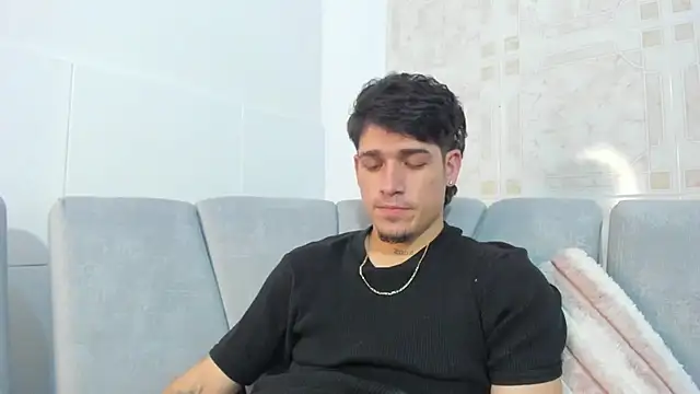 leandro coper online show from 07.17.26