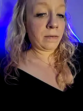 XxMs StarzxX online show from 01.27.25