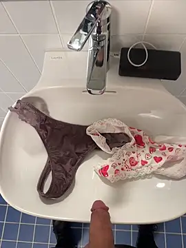 swissboy22 online show from 04.26.26