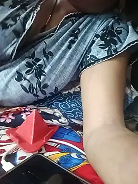 Snapshot of hot_bhabi07 chatting on 07.28.26 hot bhabi07 online show from 07.28.26