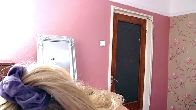 MatureMariah online show from 01.12.25