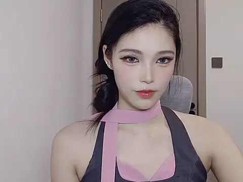 Snapshot of MOMO-066 chatting on 07.31.26 MOMO-066 online show from 07.31.26