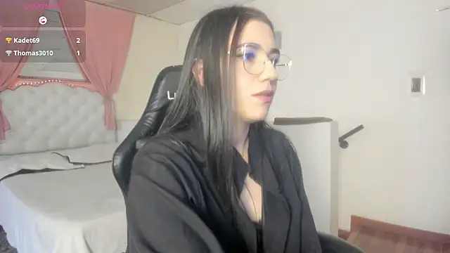 Snapshot of Giselle_Fox chatting on 07.28.26 Giselle Fox online show from 07.28.26