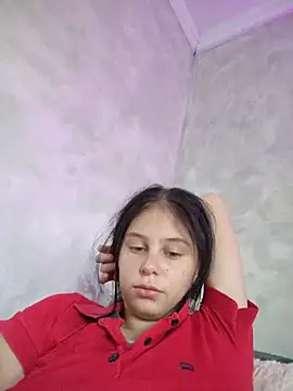 Snapshot of Girlbrunet chatting on 07.30.26 Girlbrunet online show from 07.30.26
