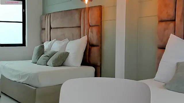 kylie monnroe online show from 07.29.26