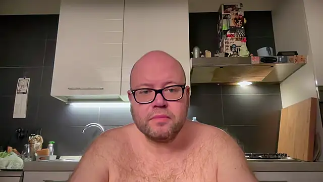 theitalianbear online show from 01.20.25