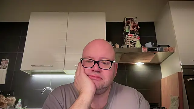 theitalianbear online show from 03.15.25