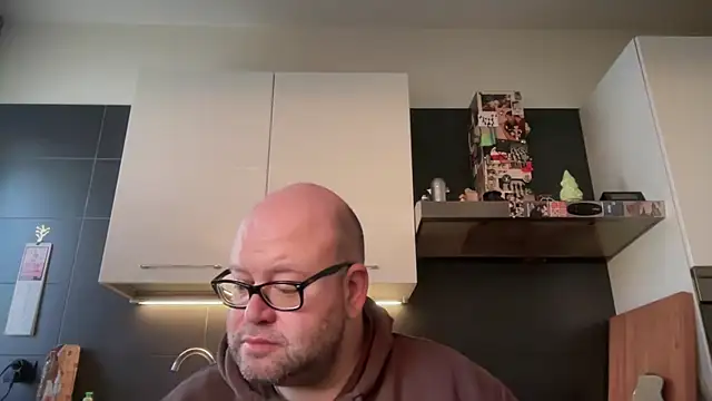 theitalianbear online show from 02.25.26