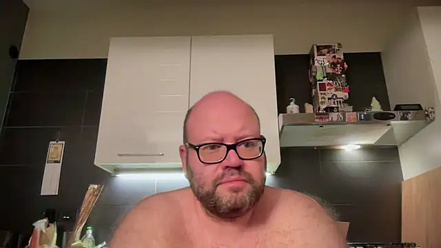 Snapshot of theitalianbear chatting on 06.16.26 theitalianbear online show from 06.16.26