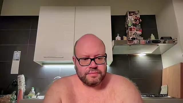 Snapshot of theitalianbear chatting on 07.12.26 theitalianbear online show from 07.12.26