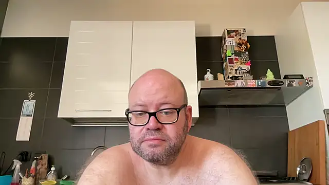 Snapshot of theitalianbear chatting on 07.31.26 theitalianbear online show from 07.31.26