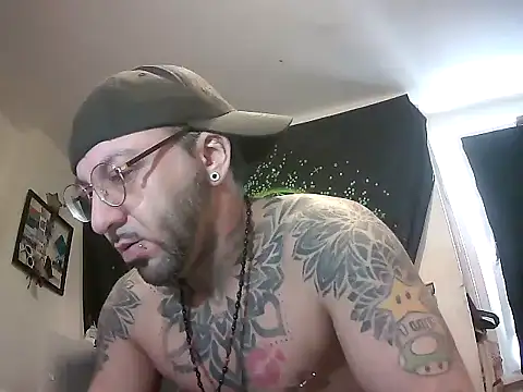 Snapshot of MagicStickBoy chatting on 03.12.26 MagicStickBoy online show from 03.12.26