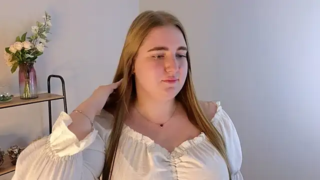 HaileyClifford online show from 08.06.26