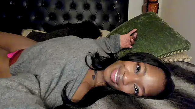 nicolesolace online show from 12.30.24